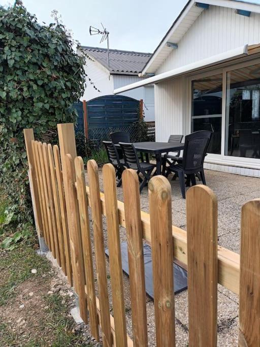 Captain'S Quarters - Maison En Bord De Plage Saint-Come-de-Fresne Luaran gambar